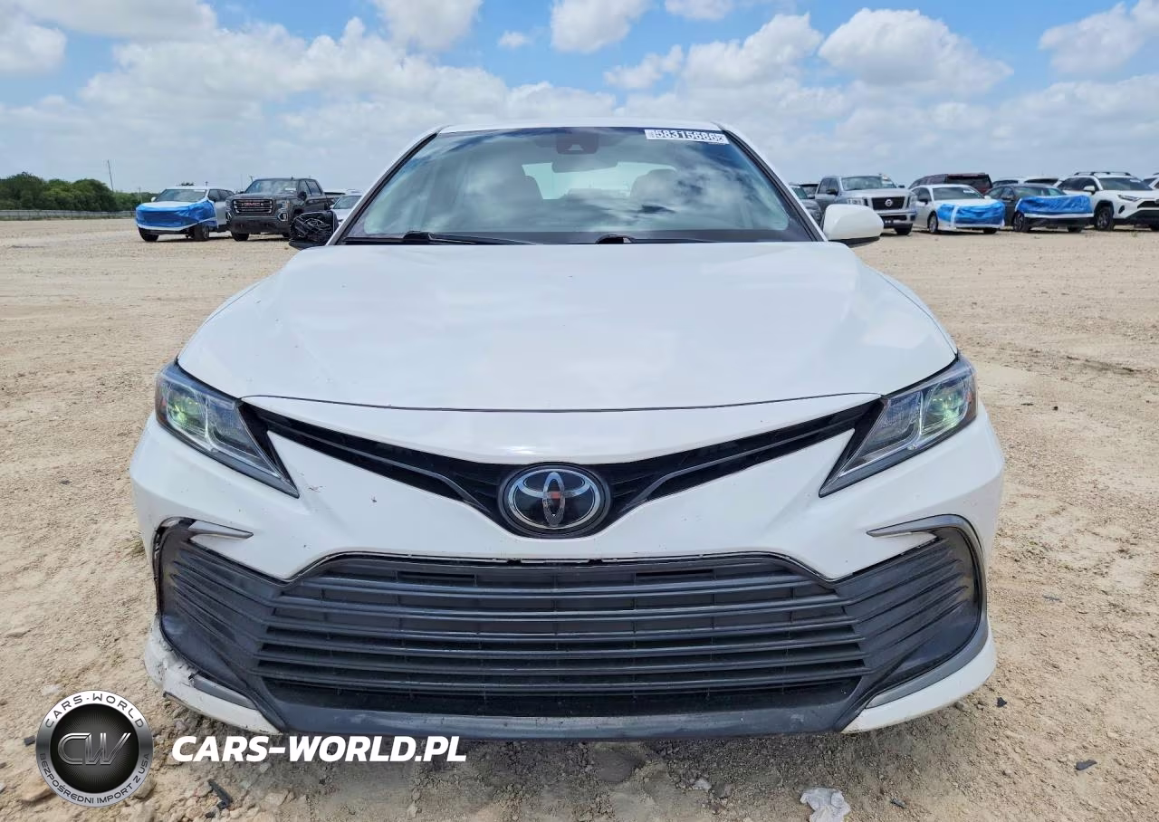 2021 Toyota Camry Le VIN:4T1C11AK9MU492134 - 5