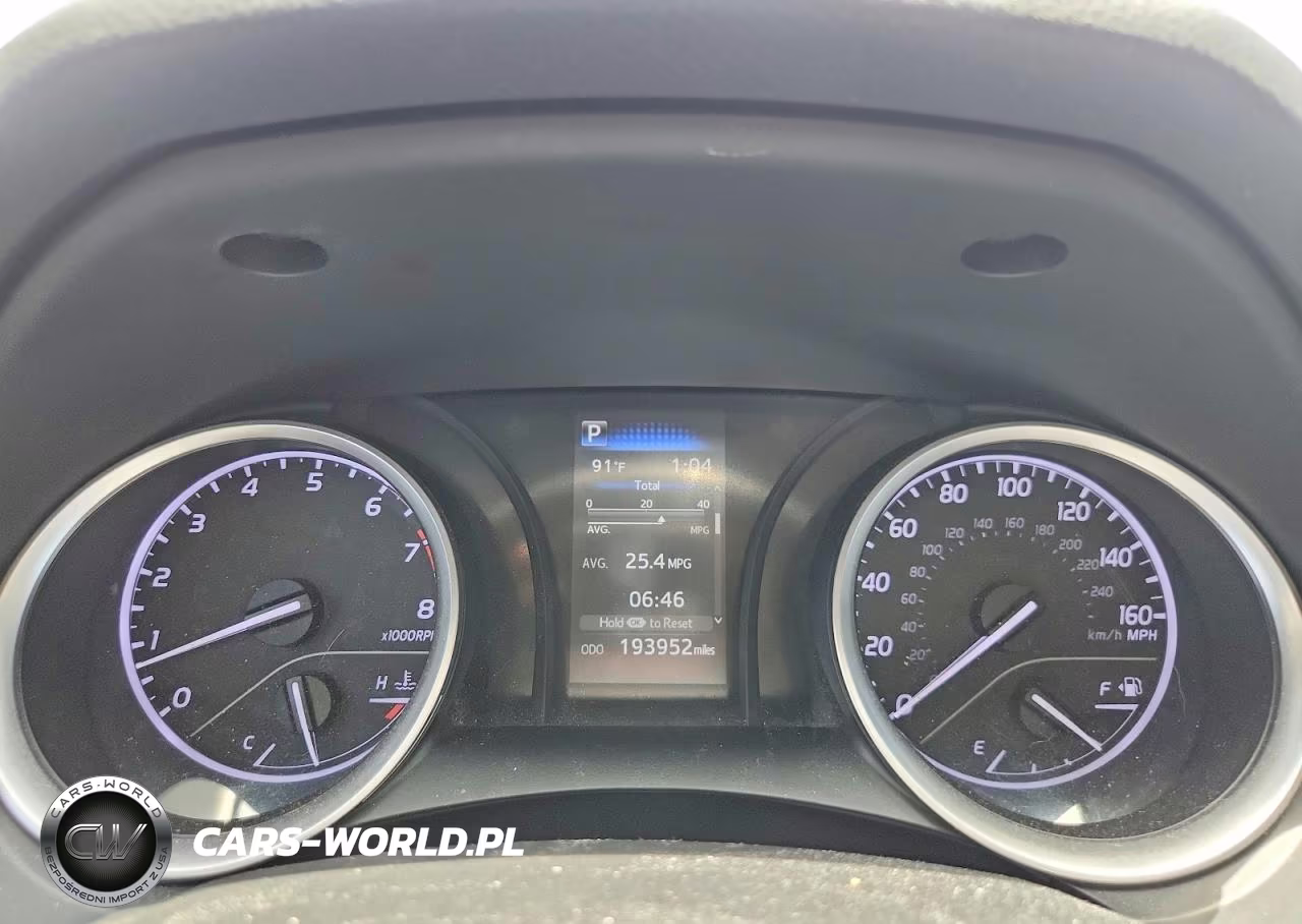 2021 Toyota Camry Le VIN:4T1C11AK9MU492134 - 9