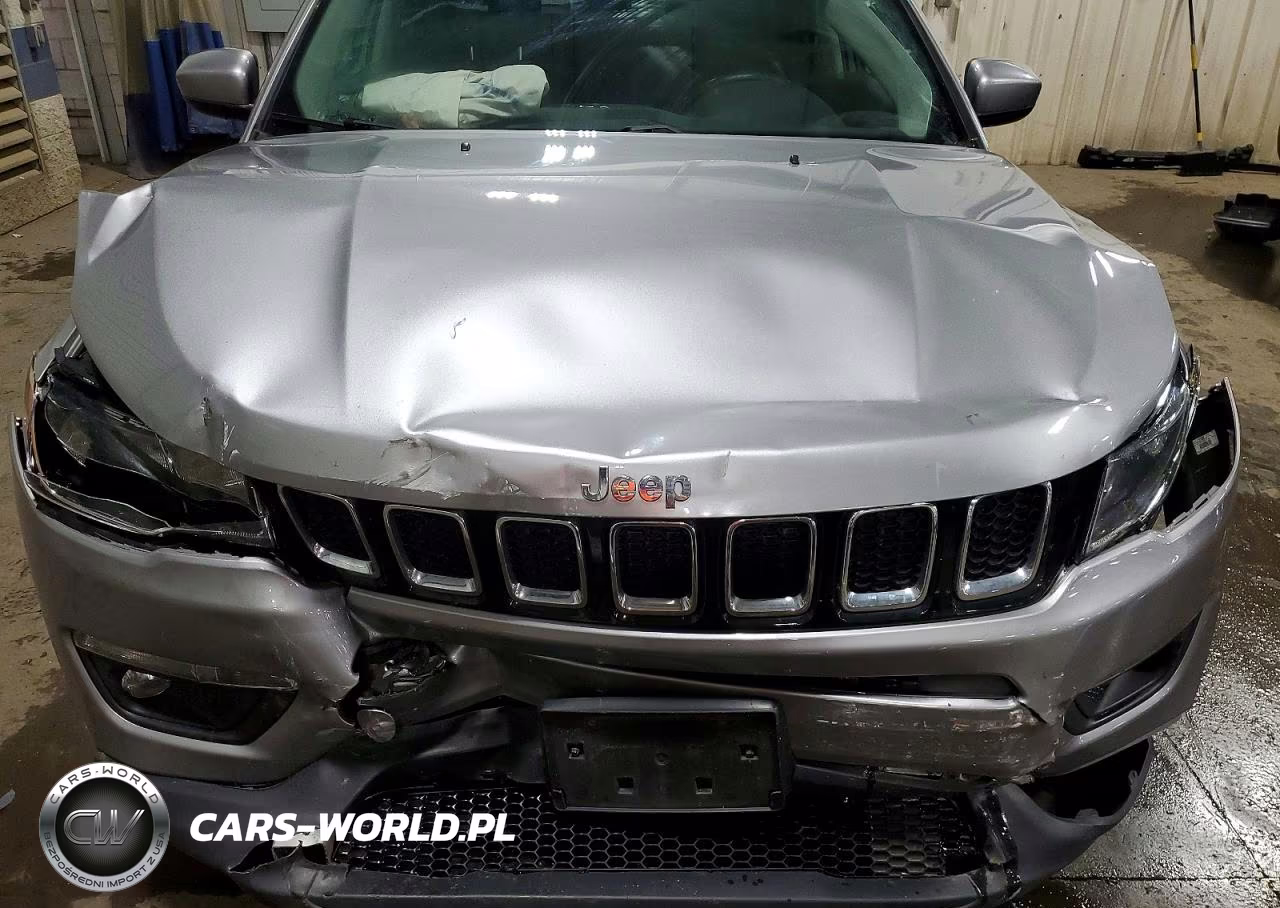 2018 Jeep Compass Latitude VIN:3C4NJDBB0JT160862 - 11