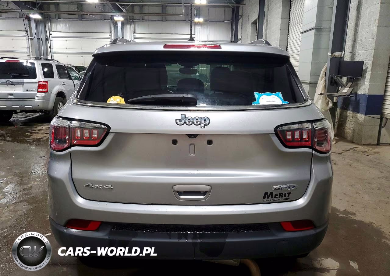 2018 Jeep Compass Latitude VIN:3C4NJDBB0JT160862 - 6