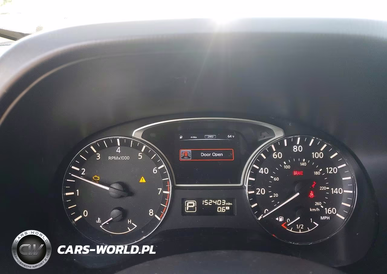 2014 Nissan Pathfinder S VIN:5N1AR2MM7EC621899 - 9