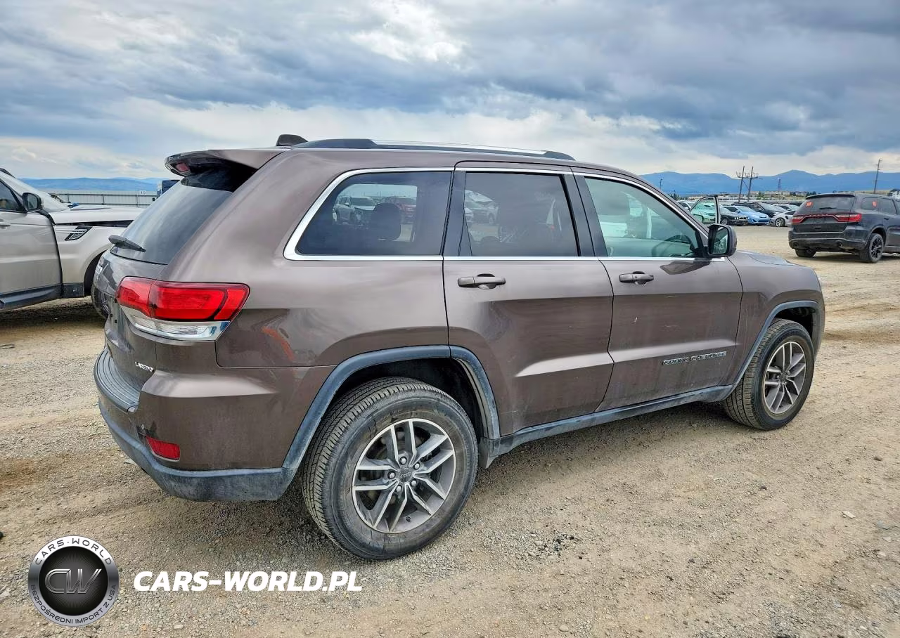 2020 Jeep Grand Cherokee Laredo VIN:1C4RJFAG2LC283927 - 3