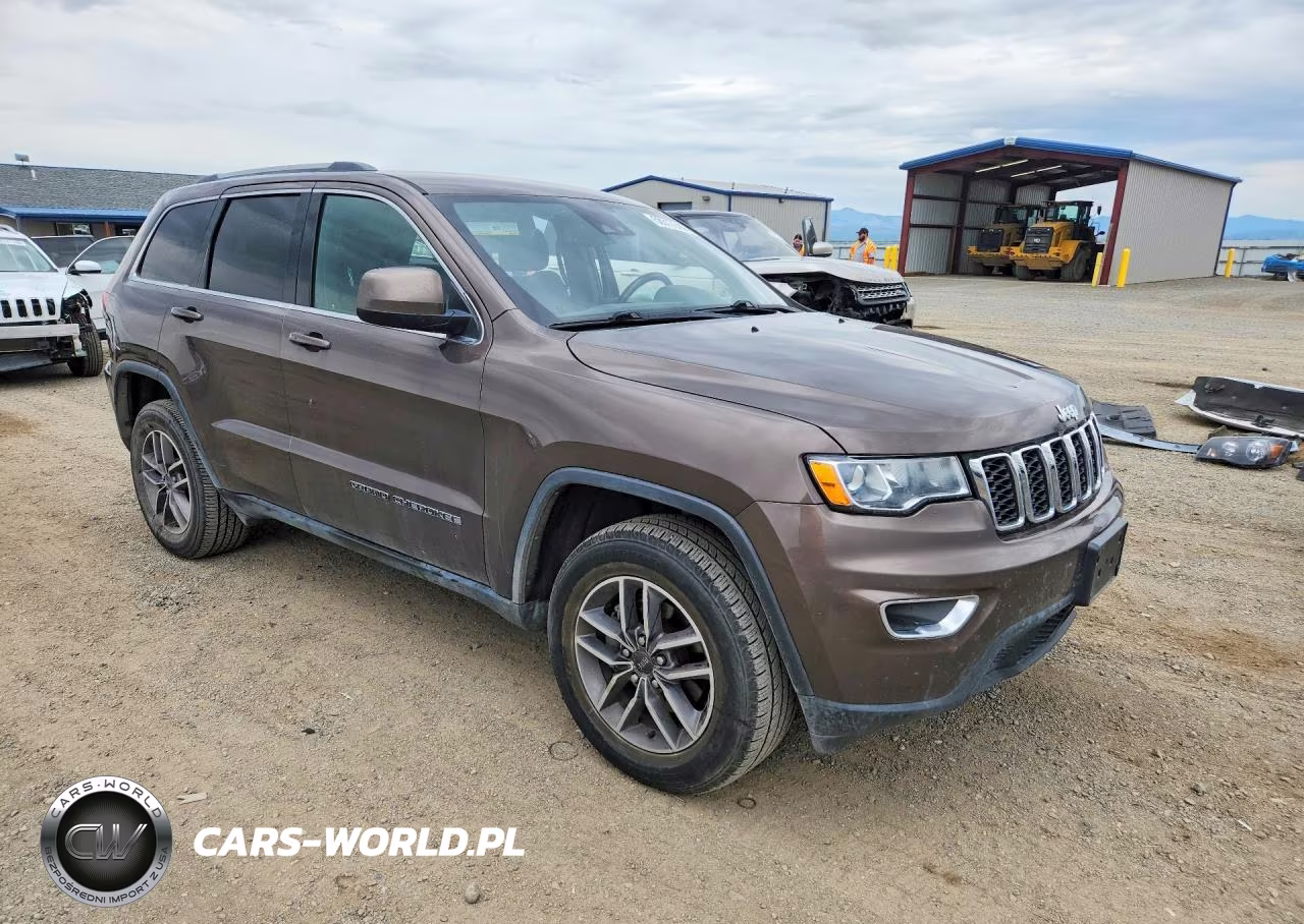 2020 Jeep Grand Cherokee Laredo VIN:1C4RJFAG2LC283927 - 4