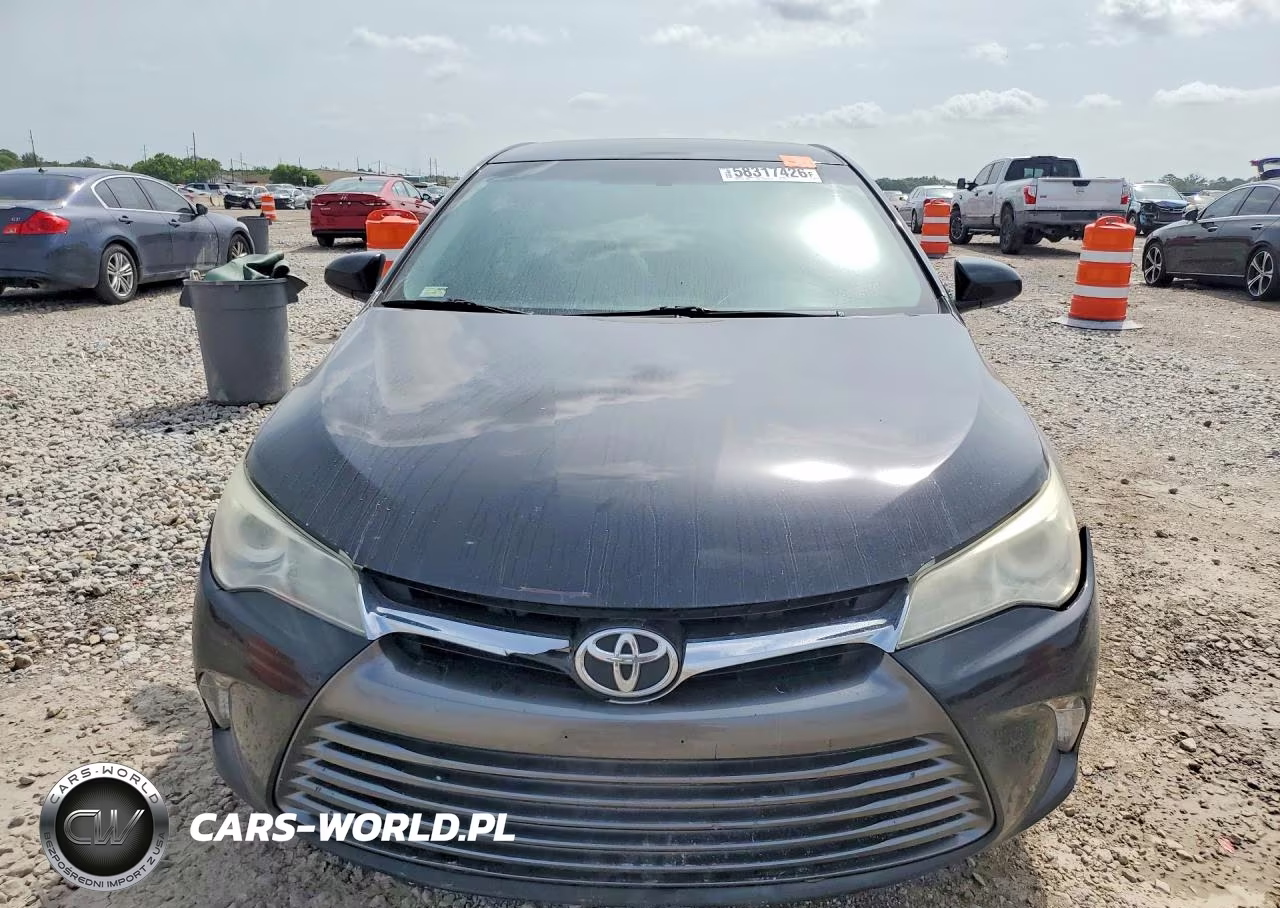 2016 Toyota Camry Le VIN:4T4BF1FK6GR531925 - 5