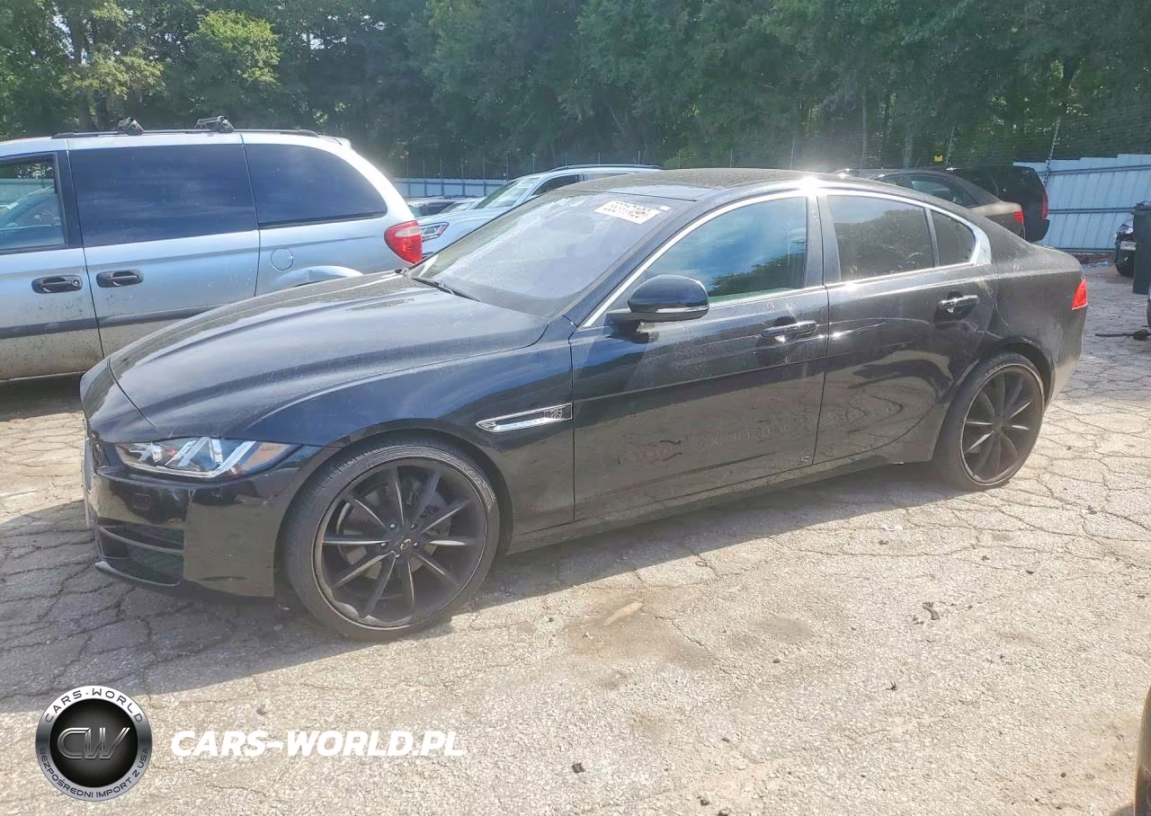 2017 Jaguar Xe Premium