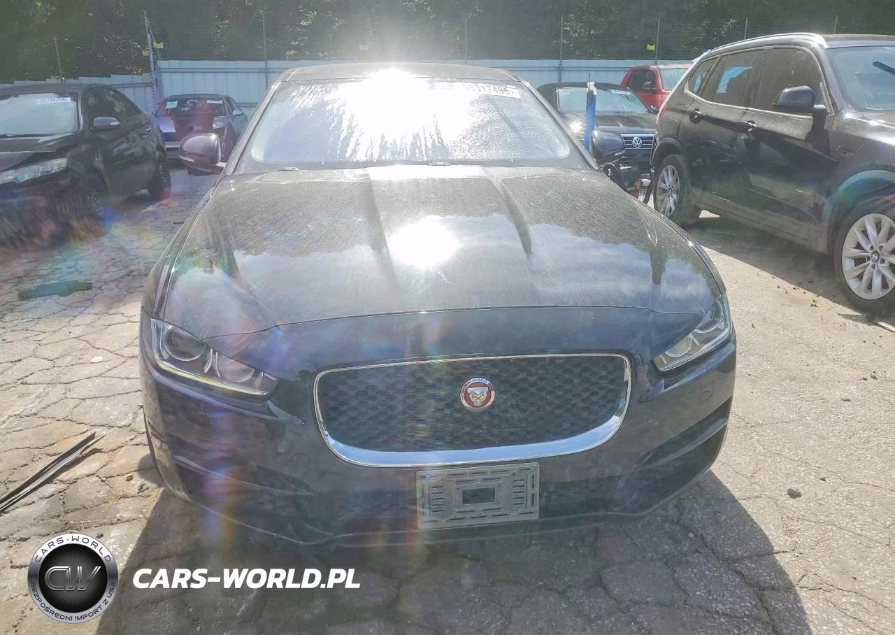 2017 Jaguar Xe Premium VIN:SAJAD4BG5HA966149 - 5