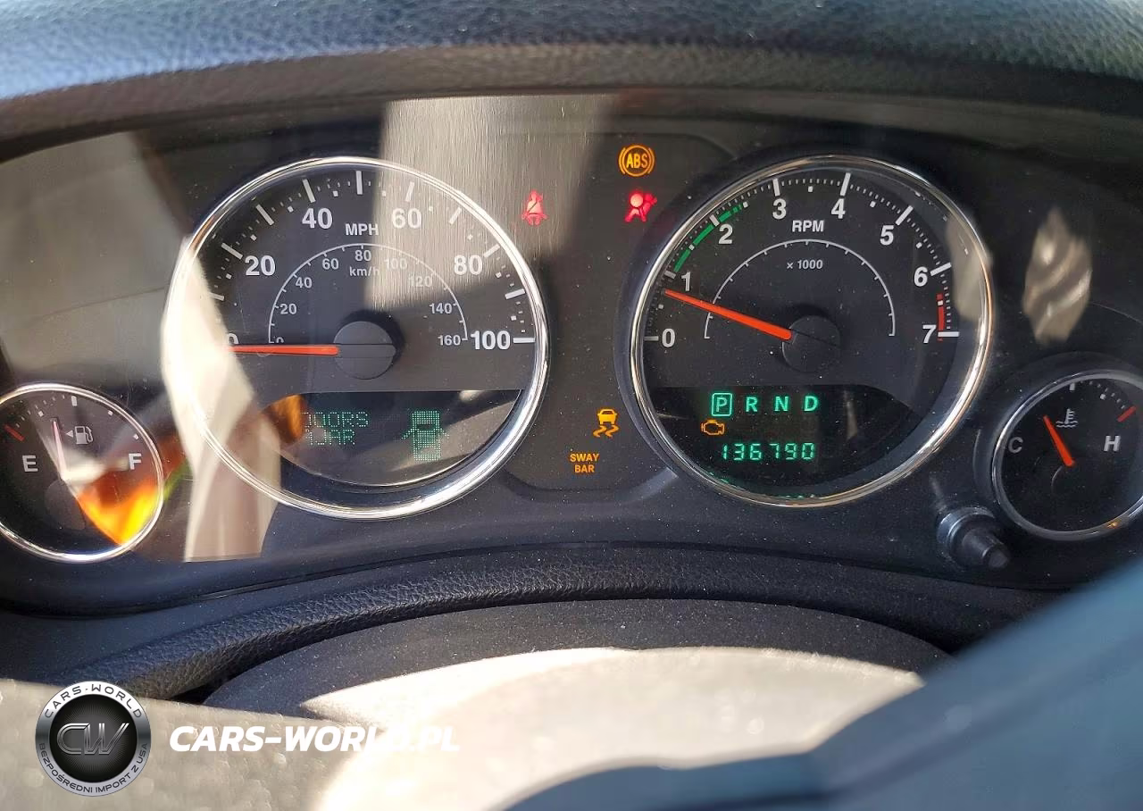 2013 Jeep Wrangler Unlimited Rubicon VIN:1C4BJWFGXDL502208 - 9