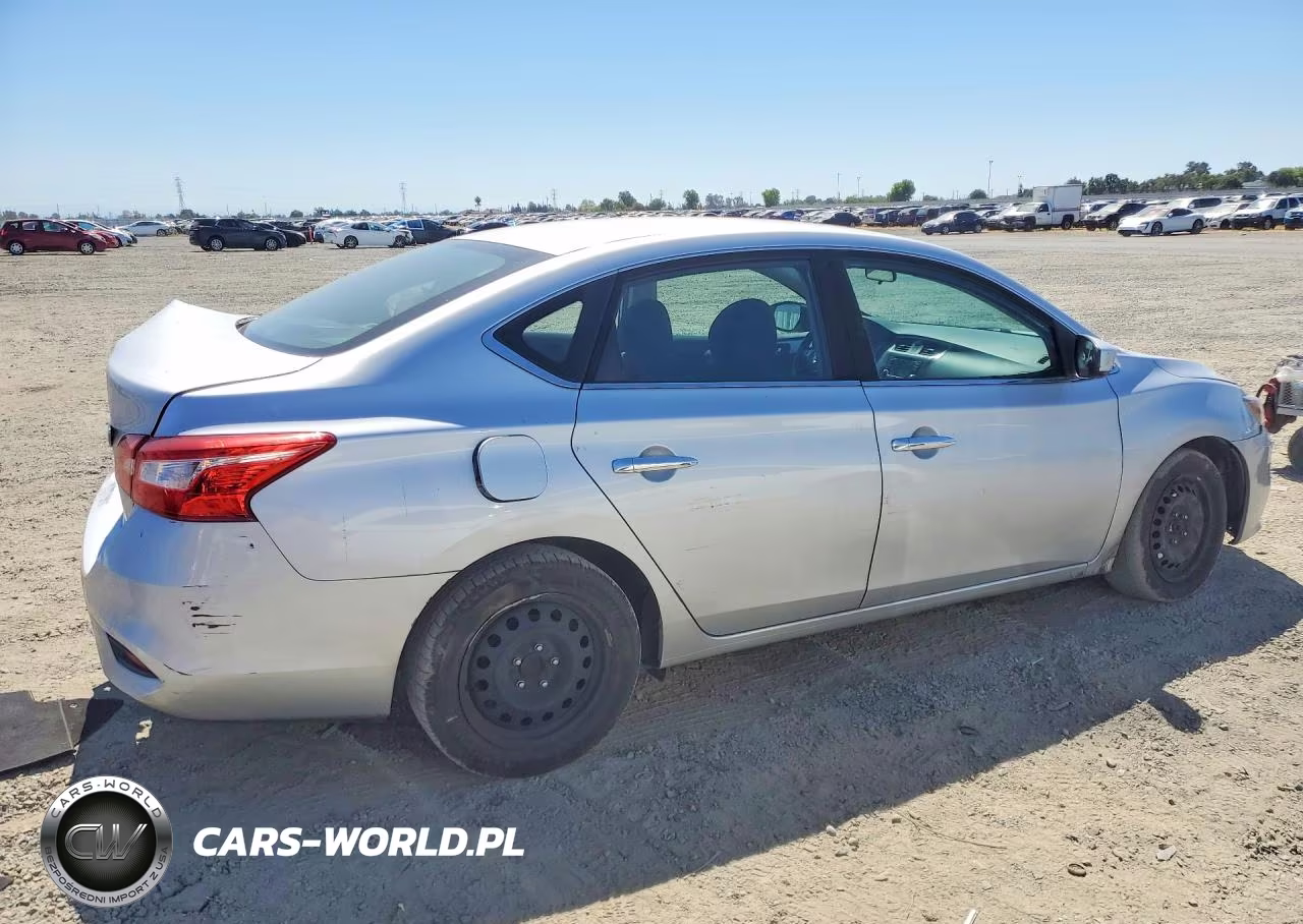 2018 Nissan Sentra S VIN:3N1AB7AP0JY282198 - 3