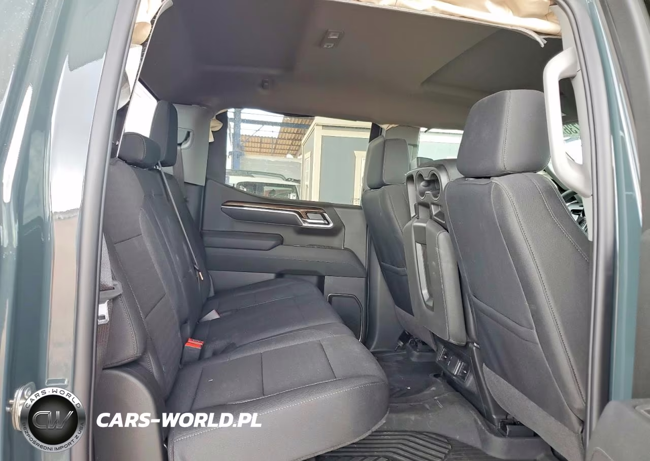 2026 Chevrolet Silverado K1500 Lt Trail Boss VIN:3GCPKFEK5TG210678 - 10