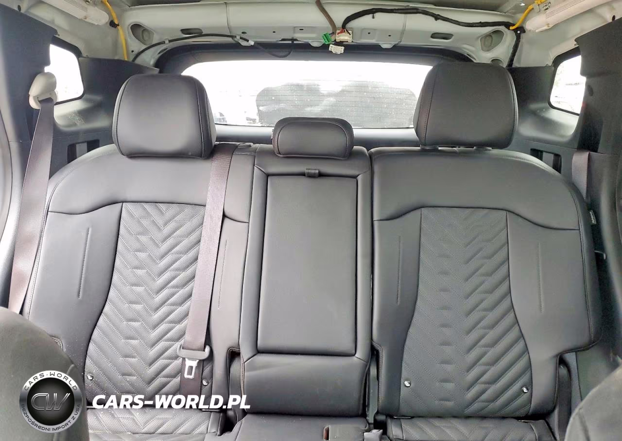 2025 Kia Sportage Ex VIN:KNDPVCDG3S7229758 - 10
