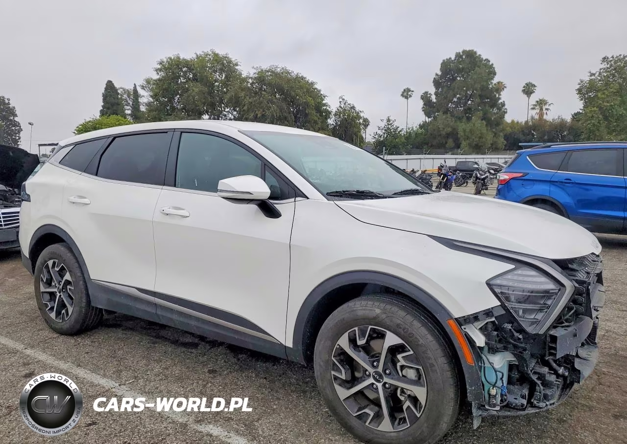 2025 Kia Sportage Ex VIN:KNDPVCDG3S7229758 - 4