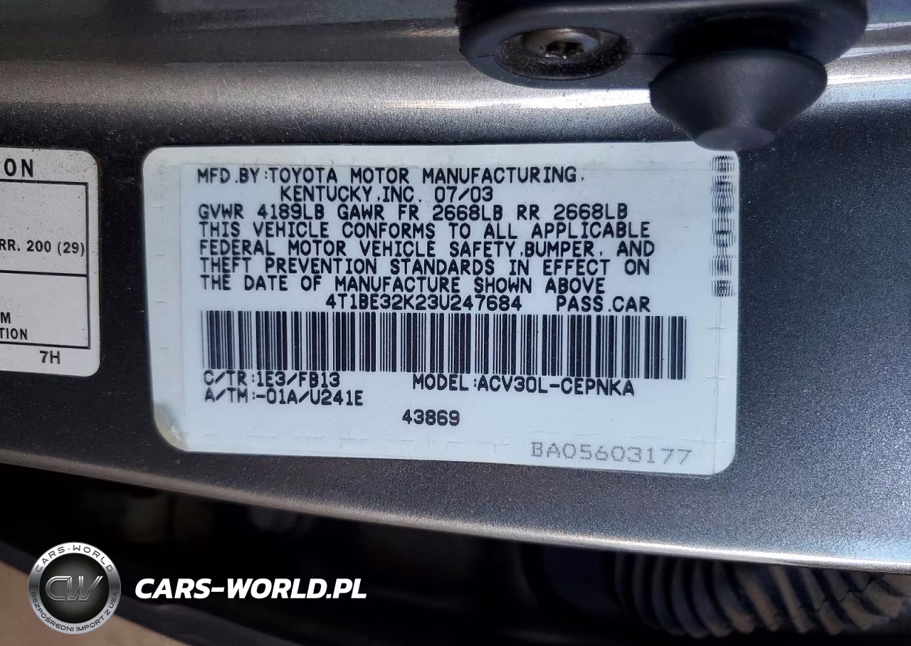 2003 Toyota Camry Le VIN:4T1BE32K23U247684 - 12
