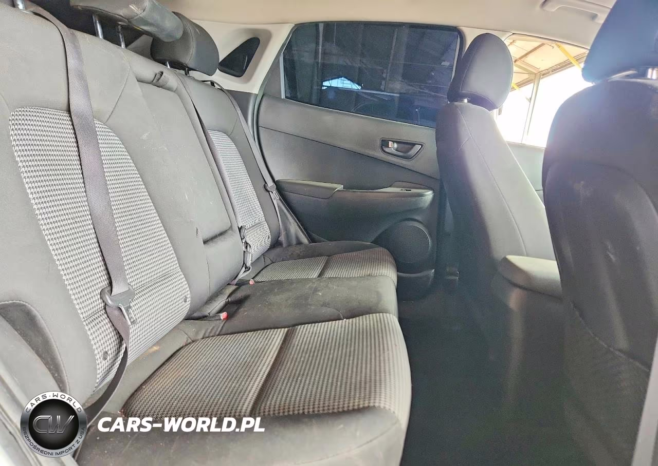 2020 Hyundai Kona Sel VIN:KM8K22AA6LU490412 - 10