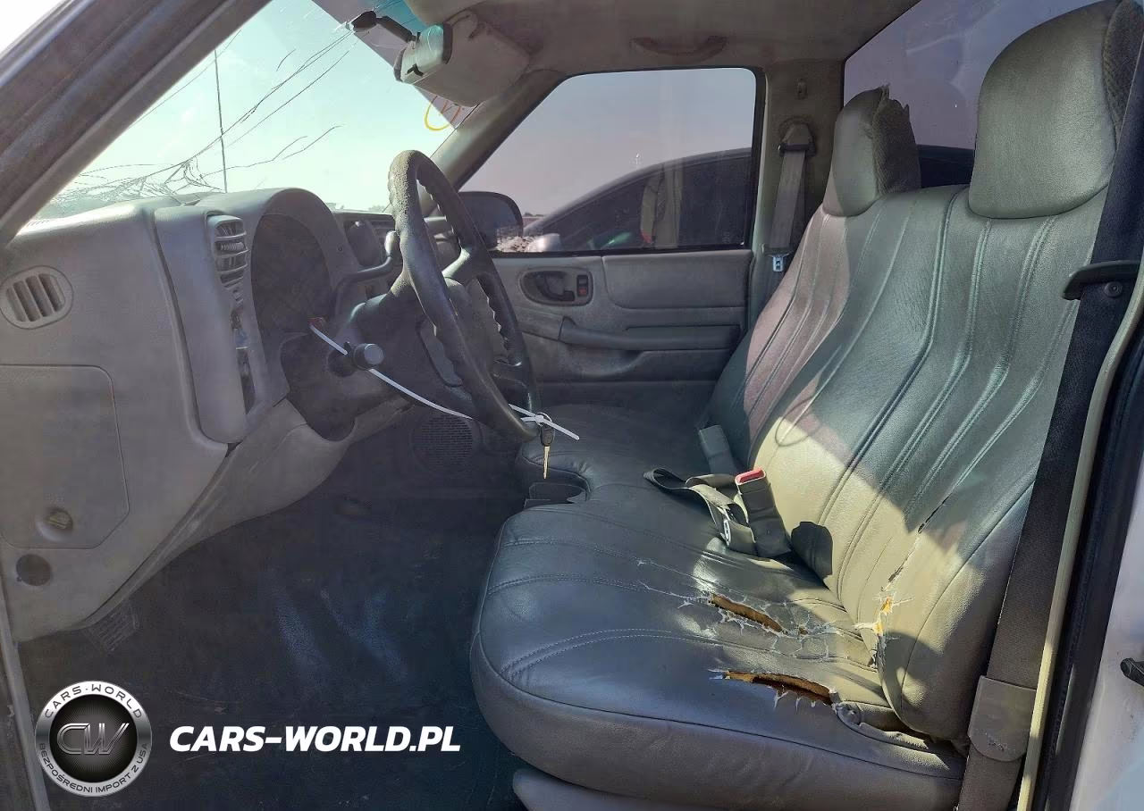 2000 Chevrolet S Truck S10 VIN:1GCCS145XY8272622 - 7