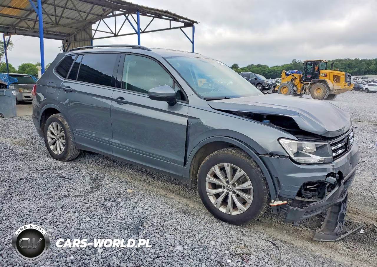 2018 Volkswagen Tiguan S VIN:3VV1B7AX9JM079476 - 4