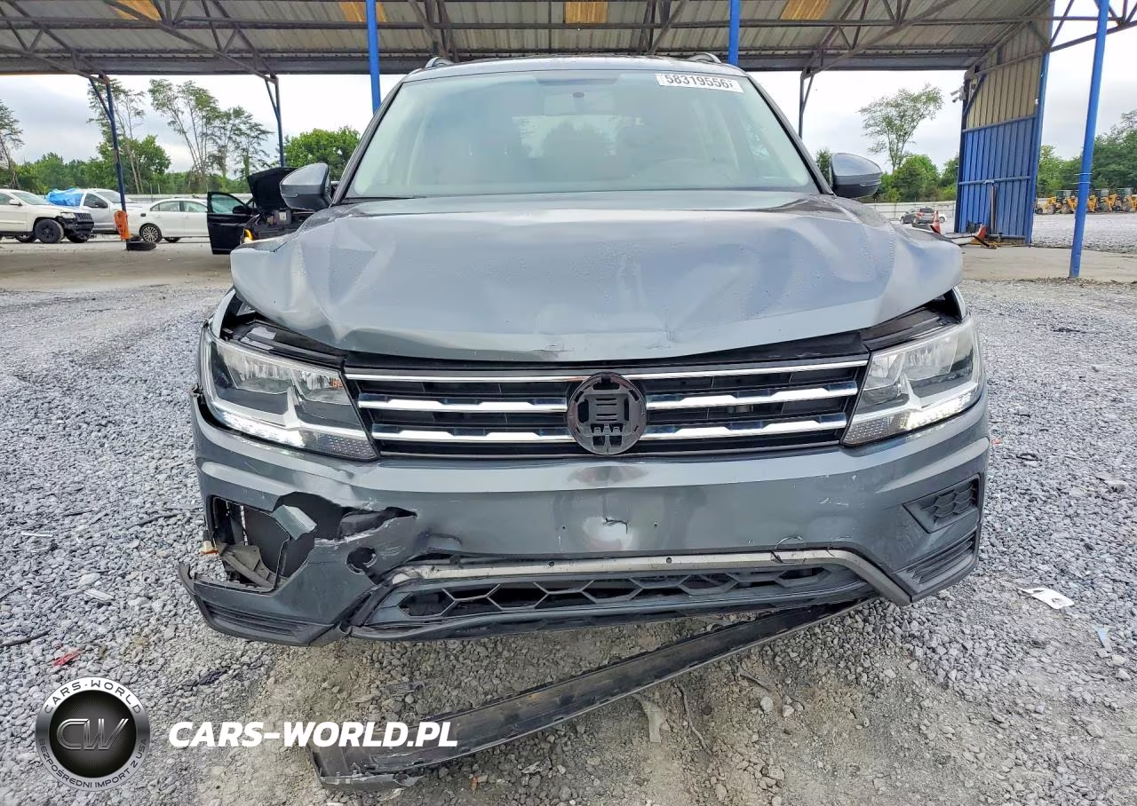 2018 Volkswagen Tiguan S VIN:3VV1B7AX9JM079476 - 5