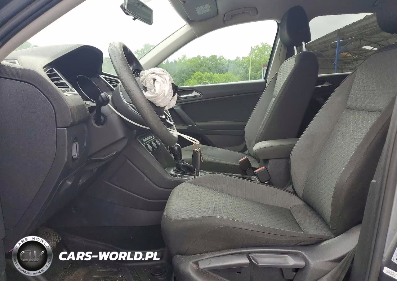 2018 Volkswagen Tiguan S VIN:3VV1B7AX9JM079476 - 7