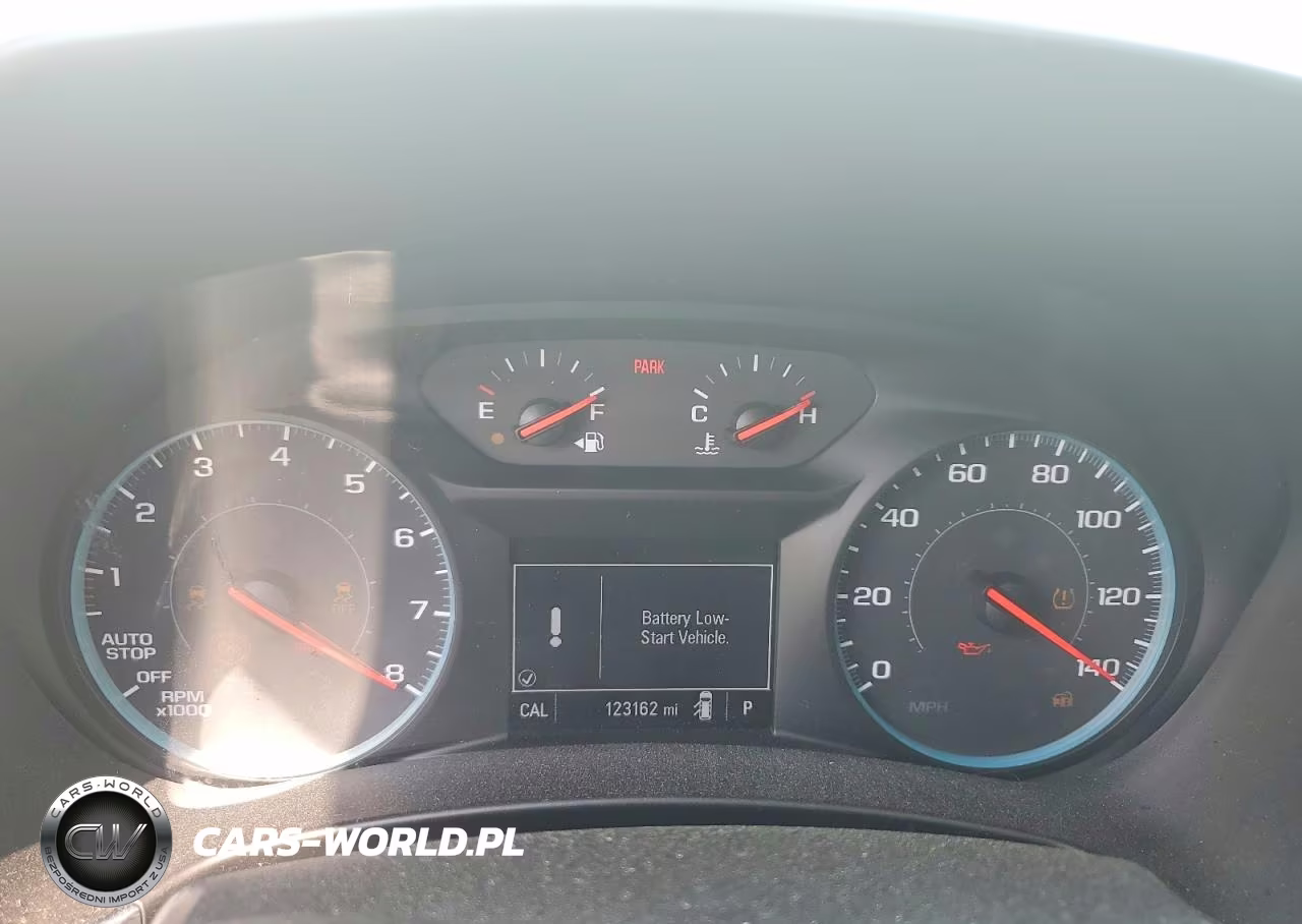 2018 Chevrolet Equinox Lt VIN:3GNAXSEV9JS587607 - 9