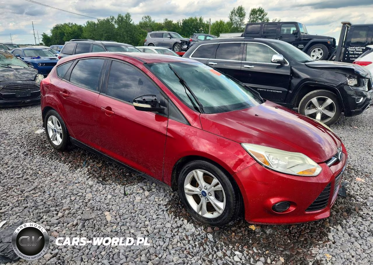 2013 Ford Focus Se VIN:1FADP3K21DL381655 - 4