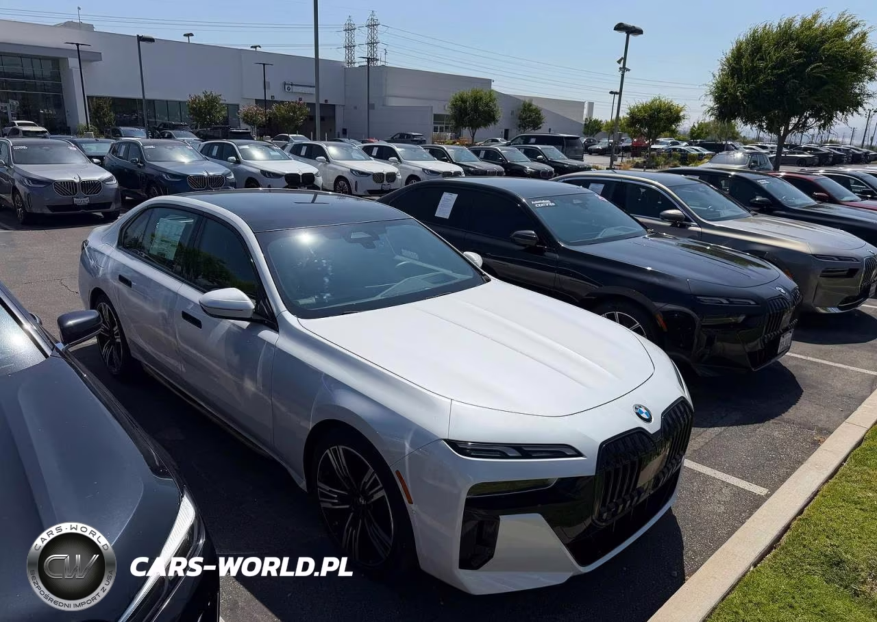 2025 BMW 740 I