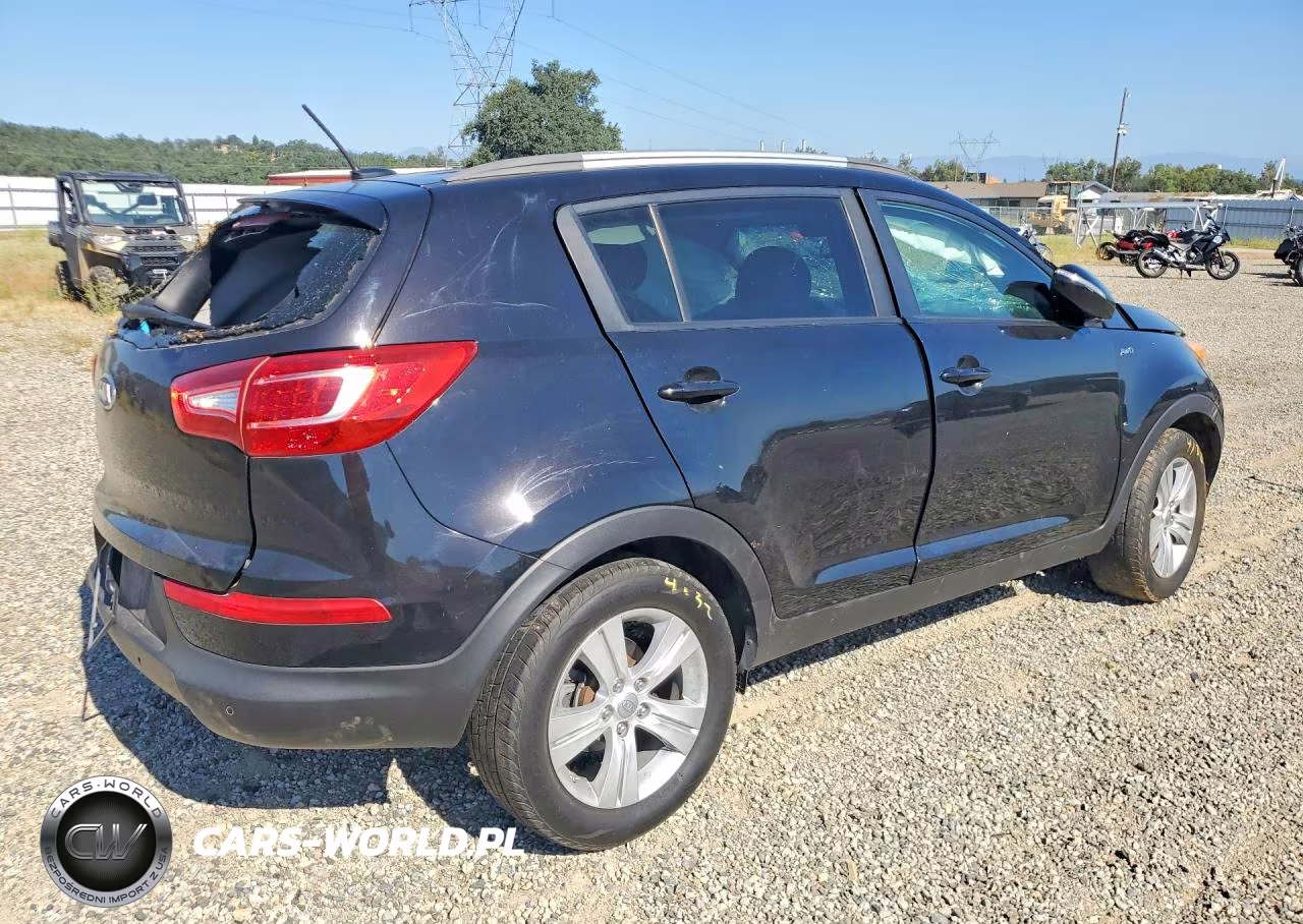 2011 Kia Sportage Lx VIN:KNDPBCA28B7099719 - 3