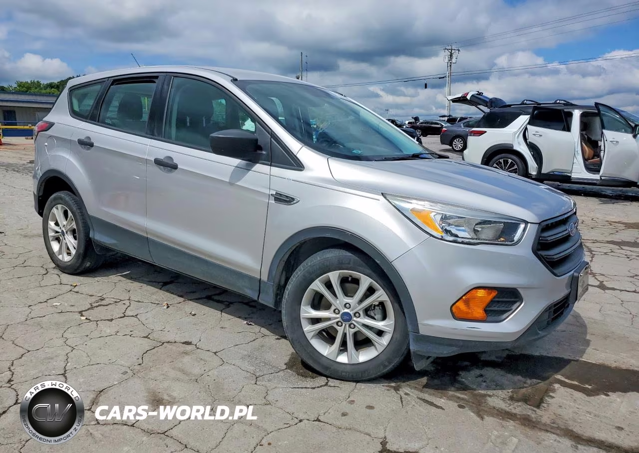 2017 Ford Escape S VIN:1FMCU0F74HUB37819 - 4