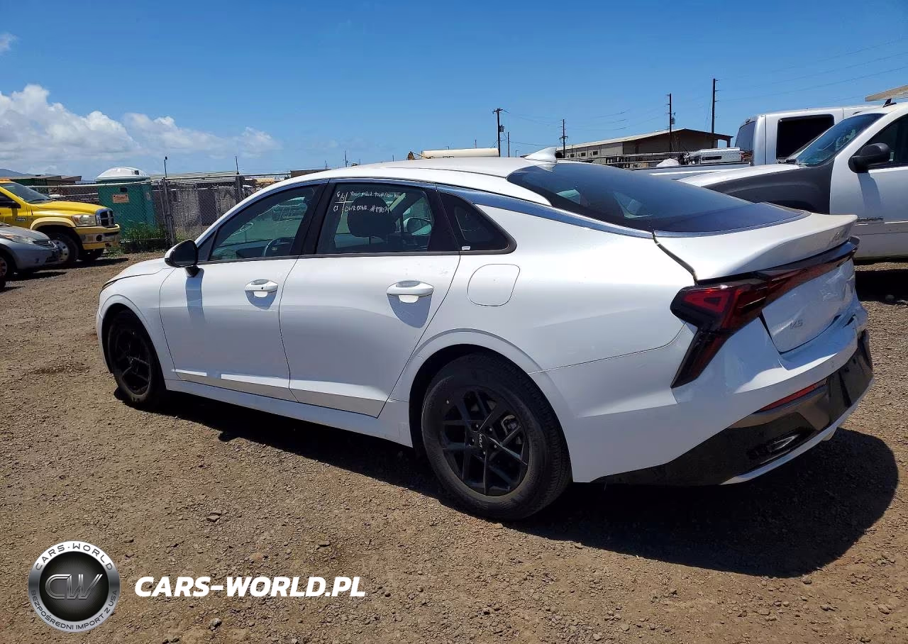 2025 Kia K4 Lxs VIN:3KPFT4DE8SE073657 - 2