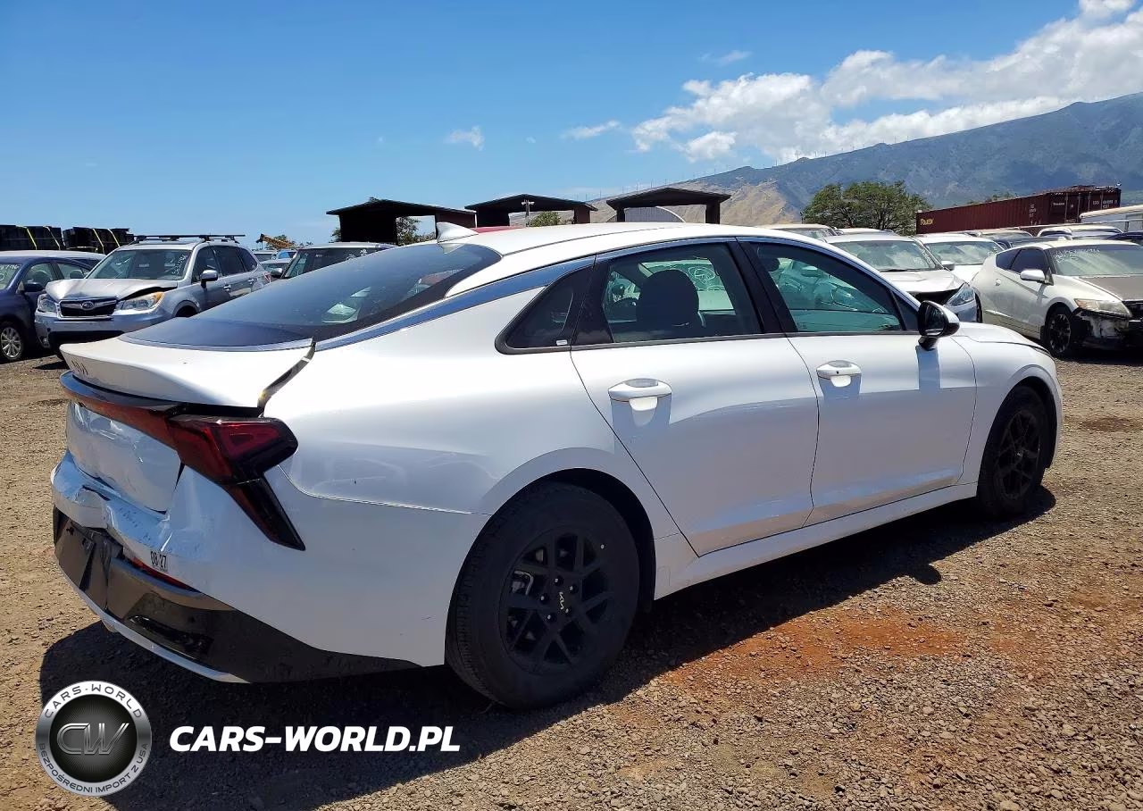 2025 Kia K4 Lxs VIN:3KPFT4DE8SE073657 - 3