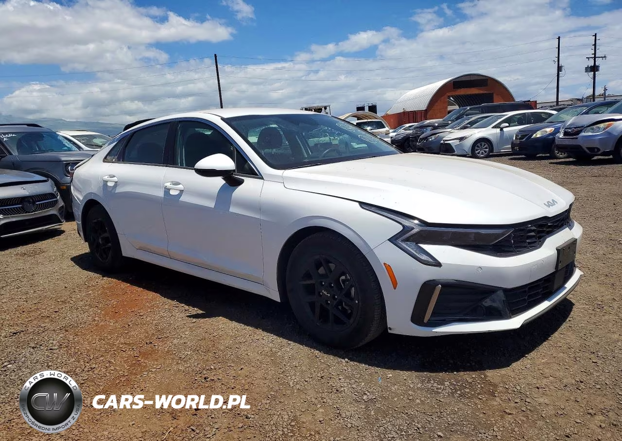 2025 Kia K4 Lxs VIN:3KPFT4DE8SE073657 - 4