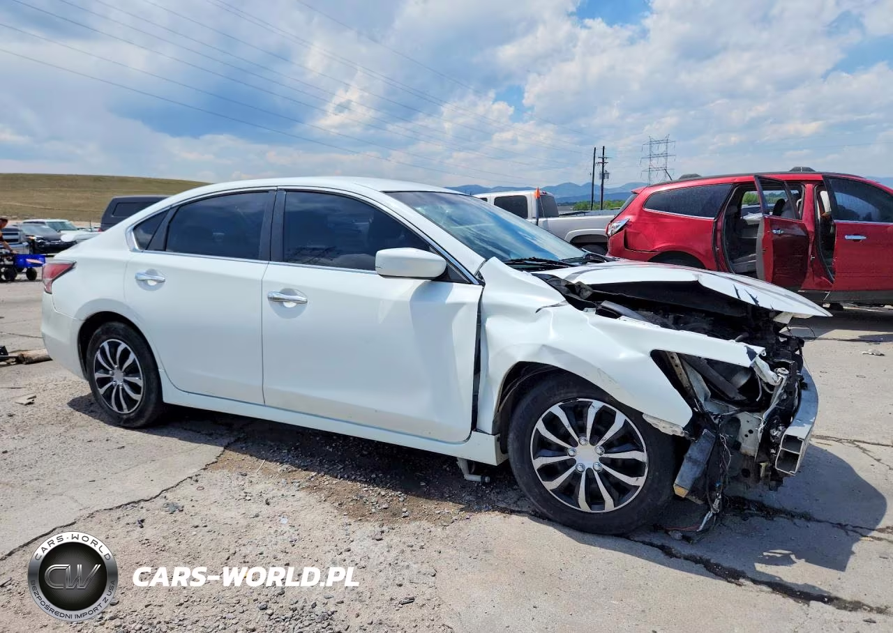 2015 Nissan Altima 2.5 S VIN:1N4AL3AP1FC278928 - 4