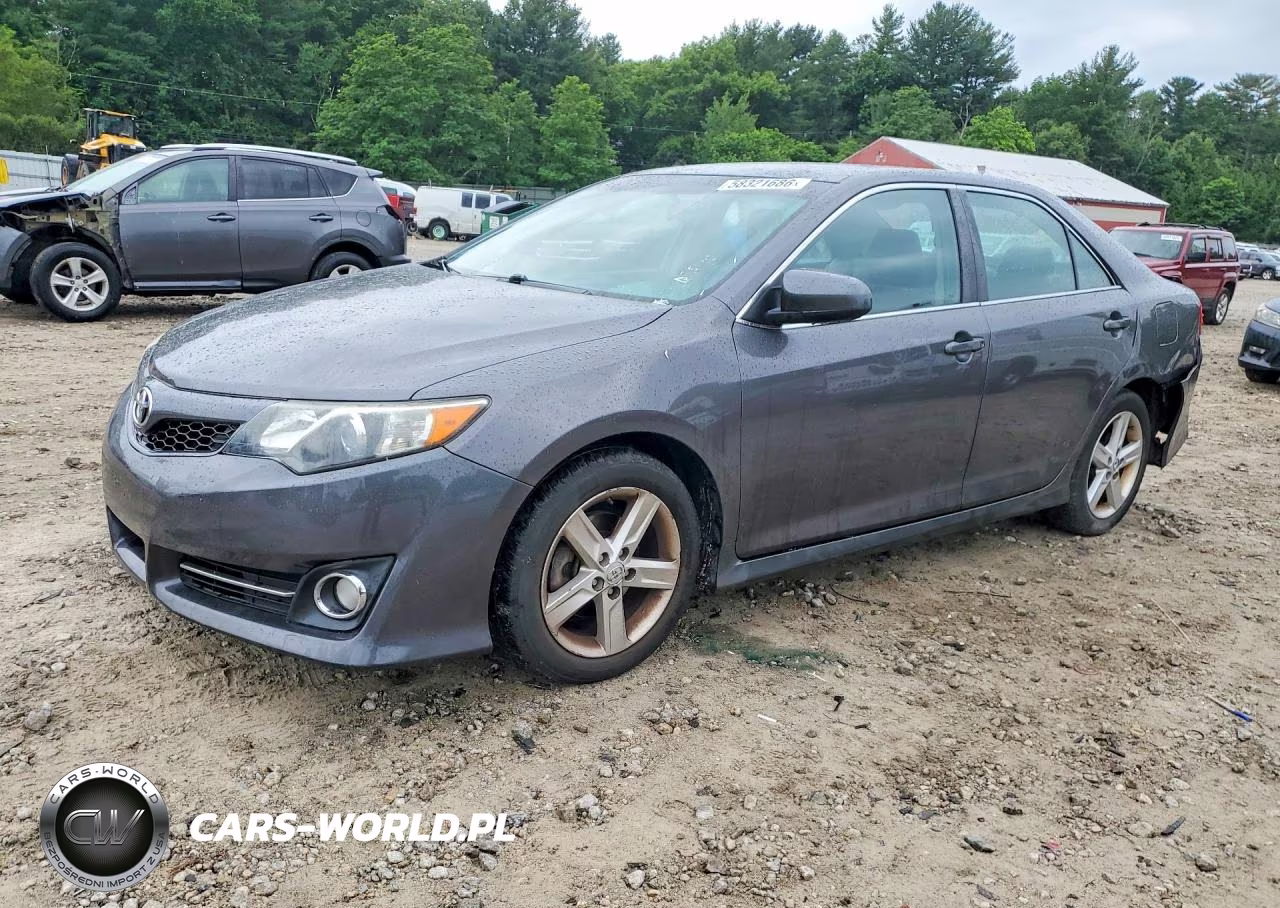 2014 Toyota Camry Se – zdjęcie 1 z 12