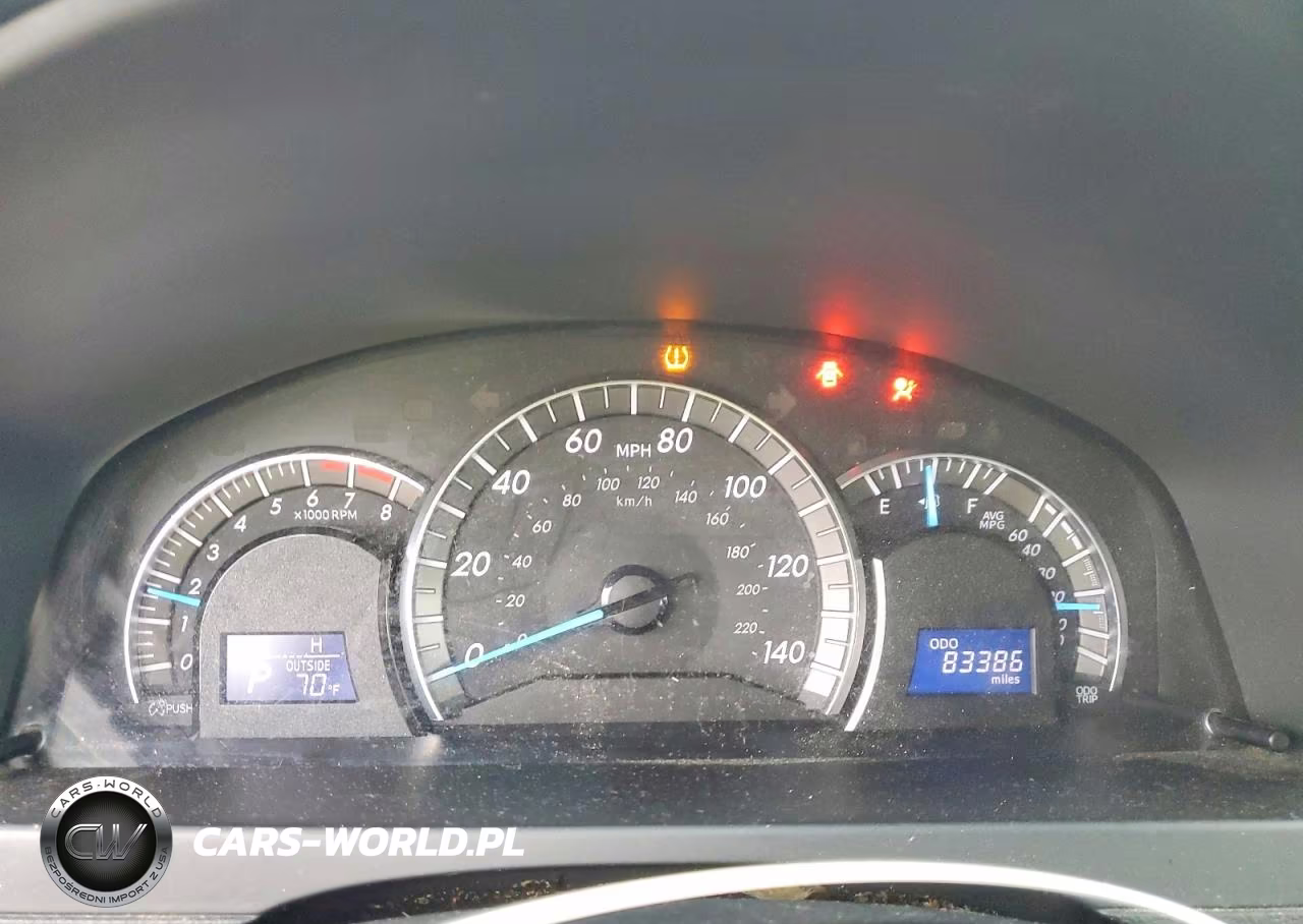 2014 Toyota Camry Se VIN:4T1BF1FK9EU757142 - 9