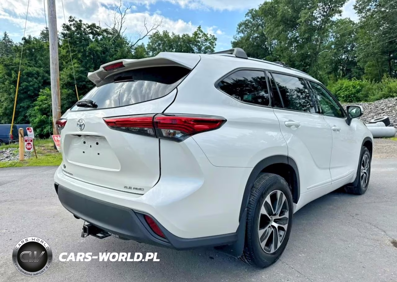2021 Toyota Highlander Xle VIN:5TDGZRBH5MS542760 - 3