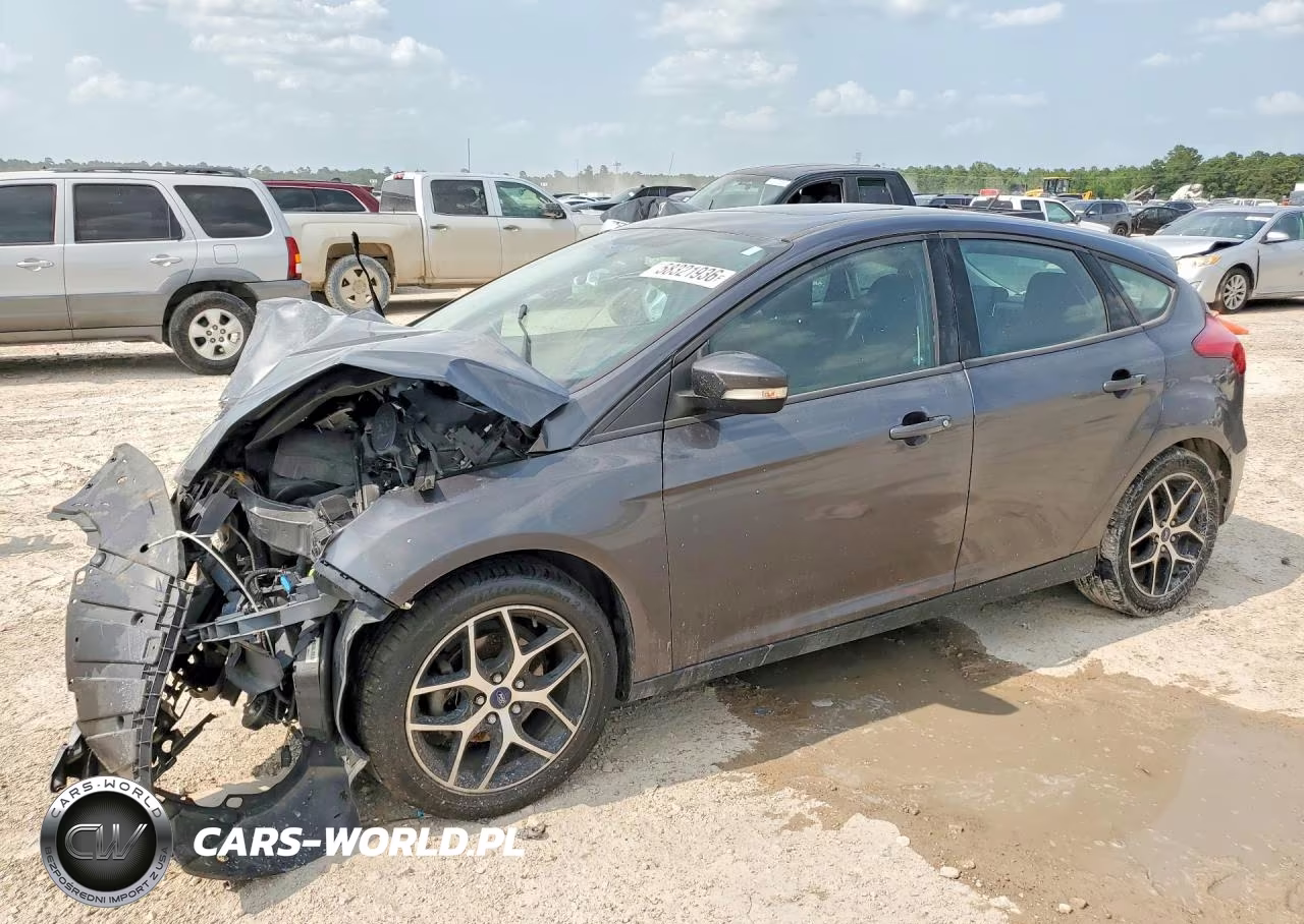 2017 Ford Focus Sel VIN:1FADP3M26HL346970 - 1