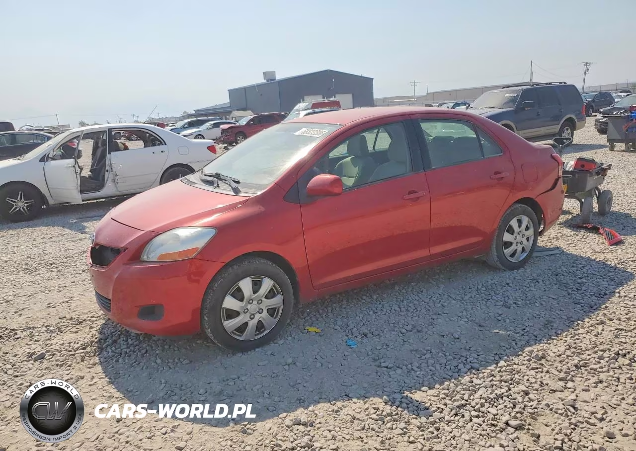 2010 Toyota Yaris Base – zdjęcie 1 z 13