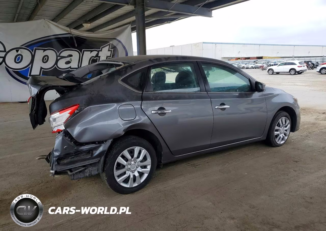2018 Nissan Sentra S VIN:3N1AB7AP1JY251722 - 3