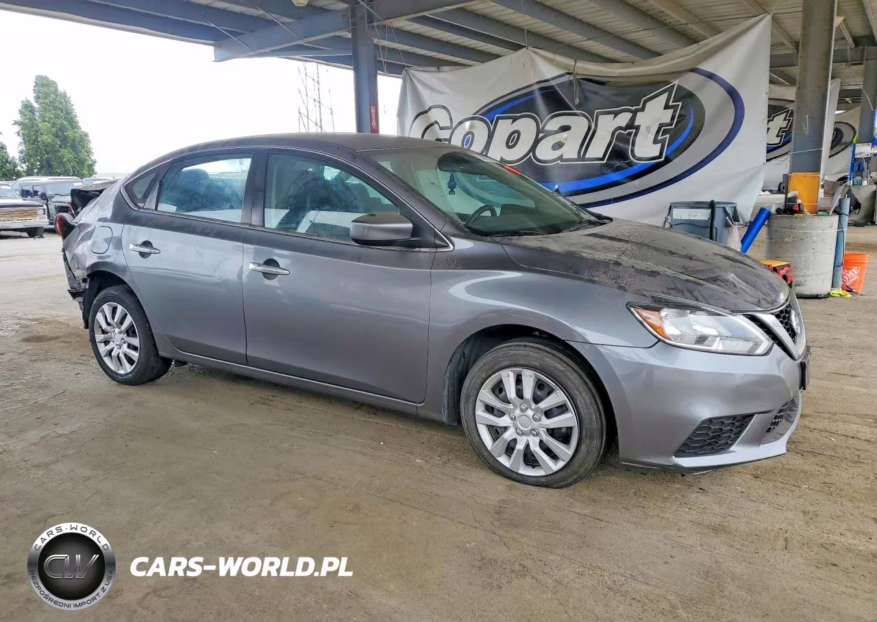 2018 Nissan Sentra S VIN:3N1AB7AP1JY251722 - 4