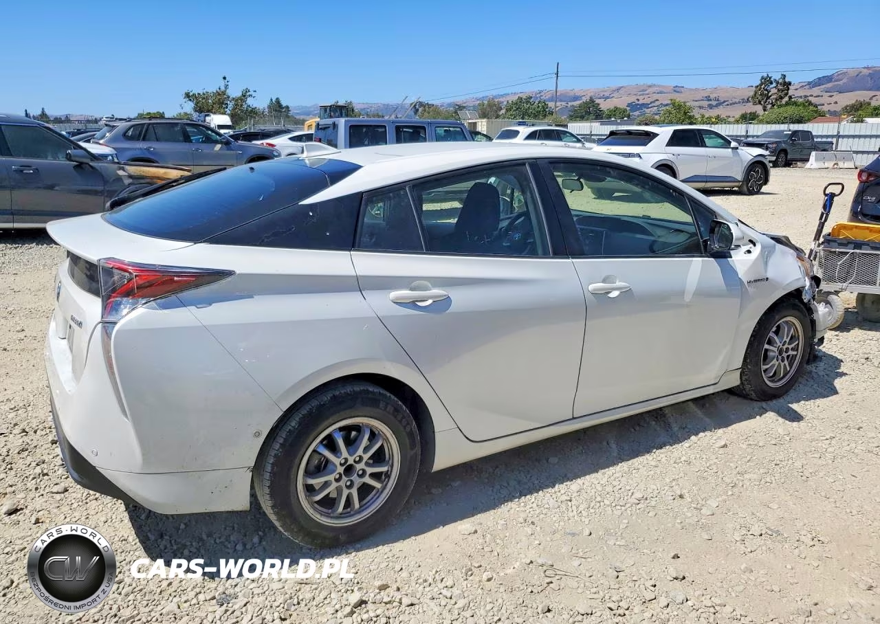 2017 Toyota Prius Two VIN:JTDKBRFUXH3051355 - 3