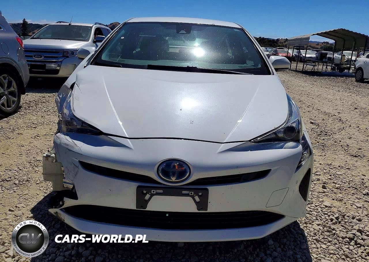 2017 Toyota Prius Two VIN:JTDKBRFUXH3051355 - 5