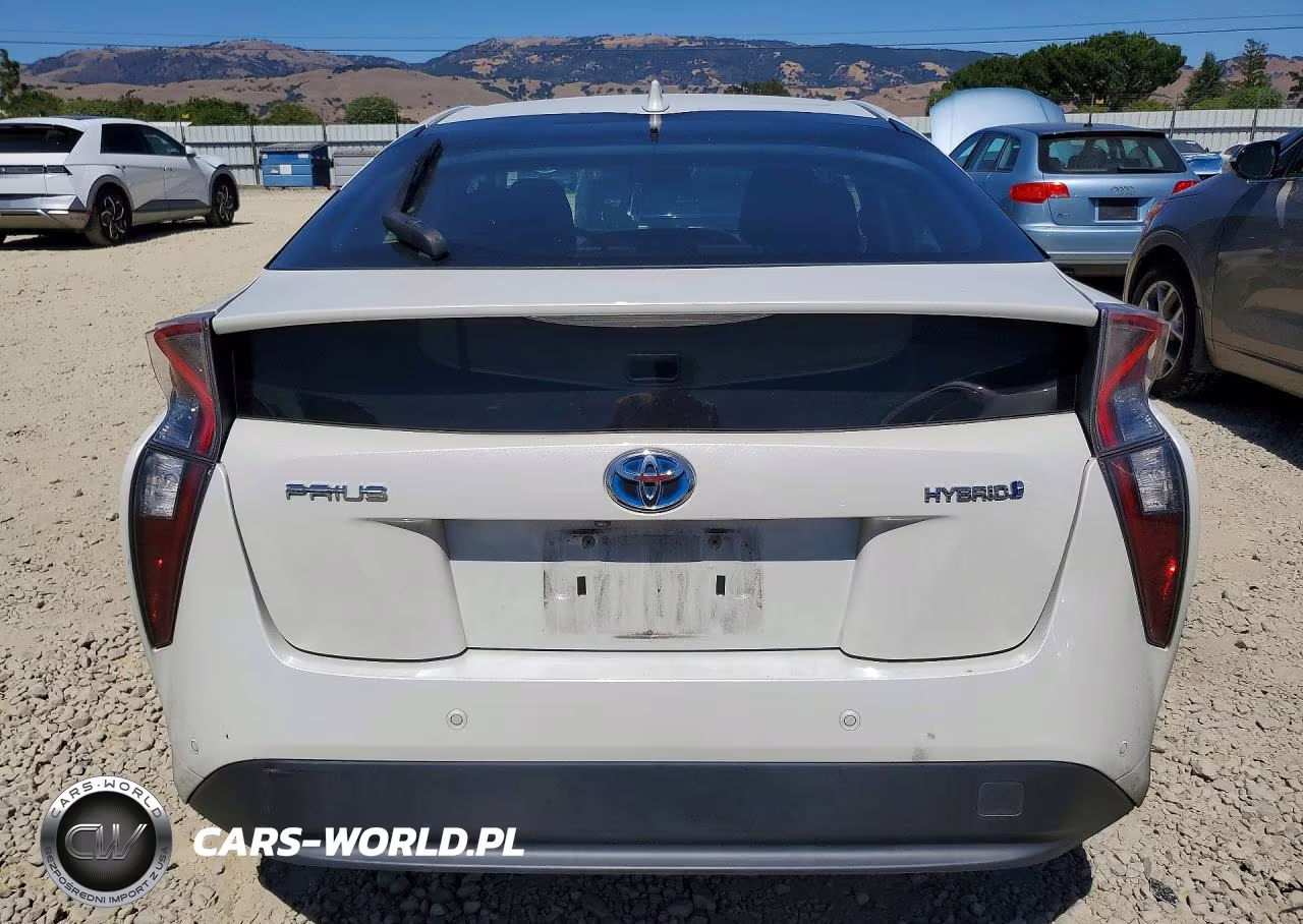 2017 Toyota Prius Two VIN:JTDKBRFUXH3051355 - 6