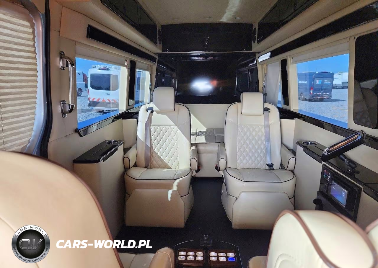 2015 Mercedes-Benz Sprinter 2500 VIN:WD3PE8CC2F5981992 - 10