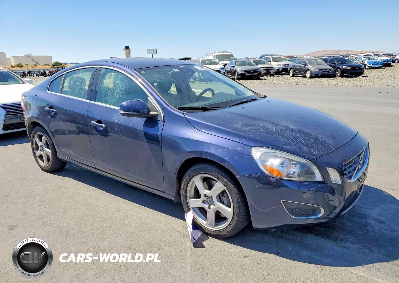 2013 Volvo S60 T5 VIN:YV1612FS7D2190945 - 4