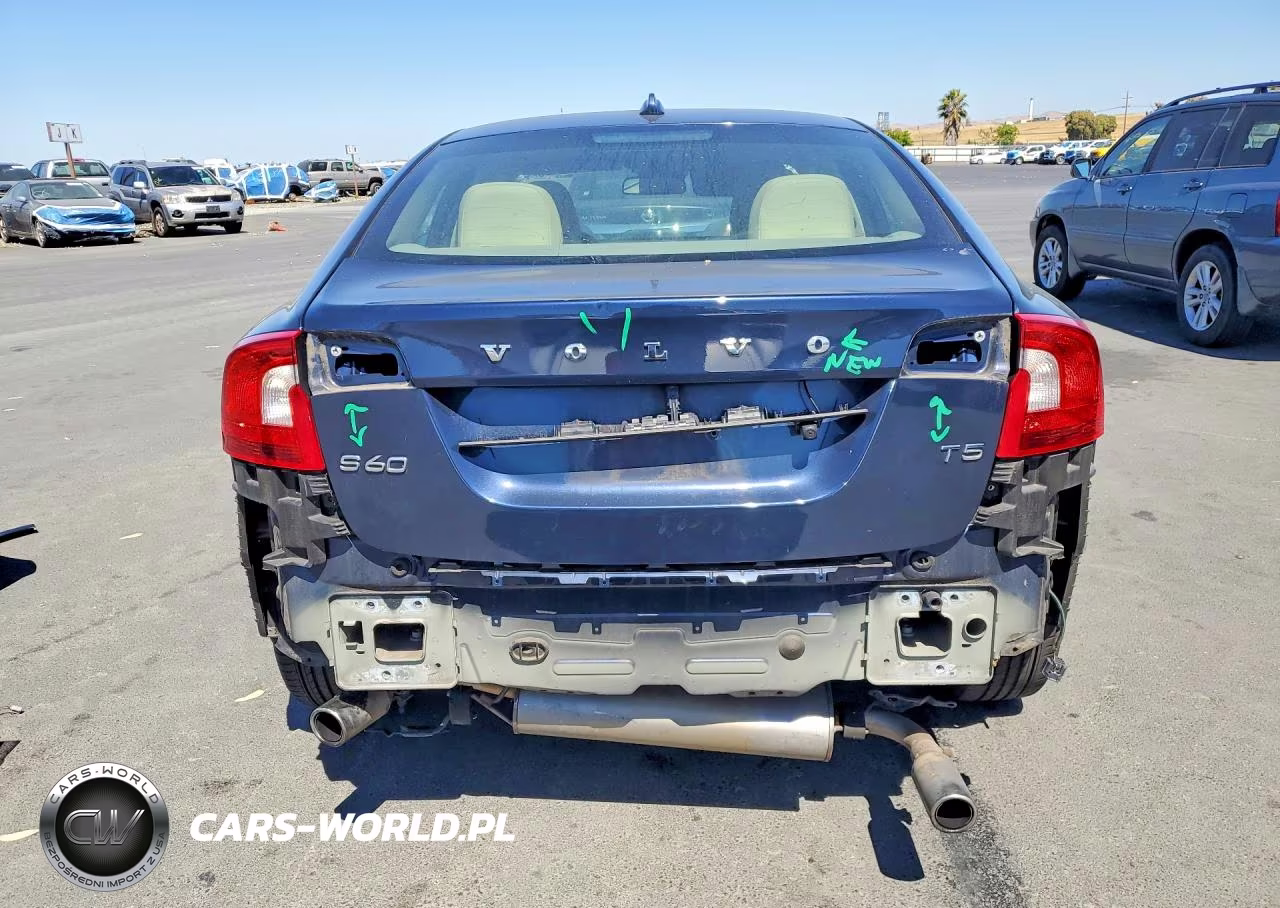 2013 Volvo S60 T5 VIN:YV1612FS7D2190945 - 6