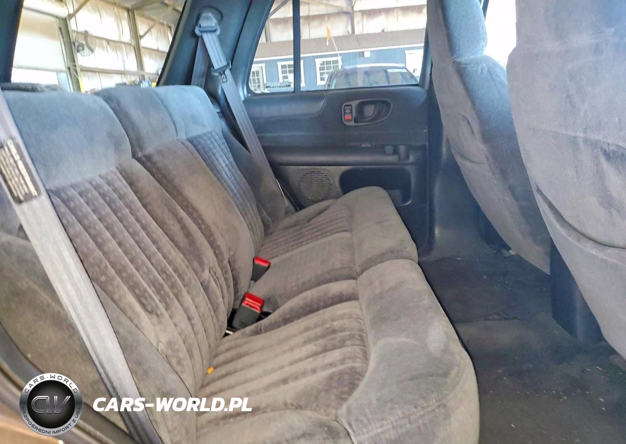 2000 Chevrolet Blazer VIN:1GNCS13WXYK219150 - 10