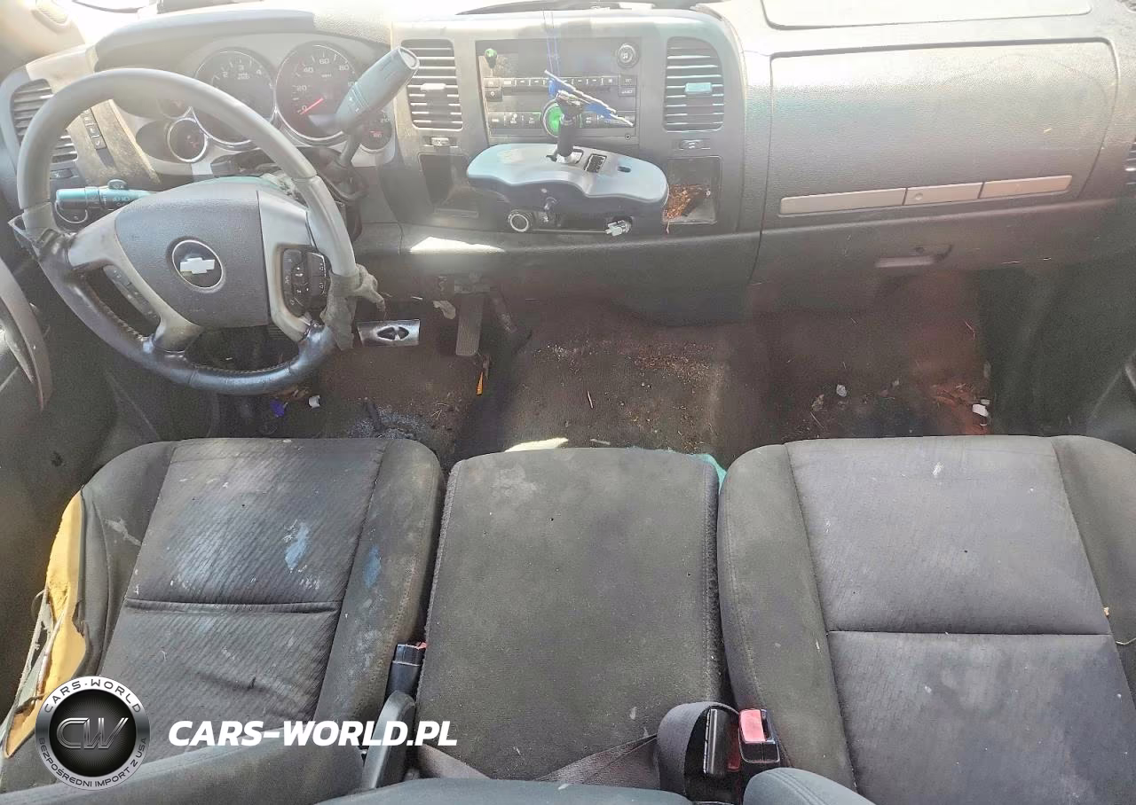 2011 Chevrolet Silverado C1500 VIN:1GCRCPEA3BZ248556 - 8