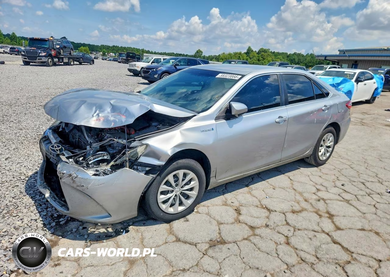 2016 Toyota Camry Hybrid Le