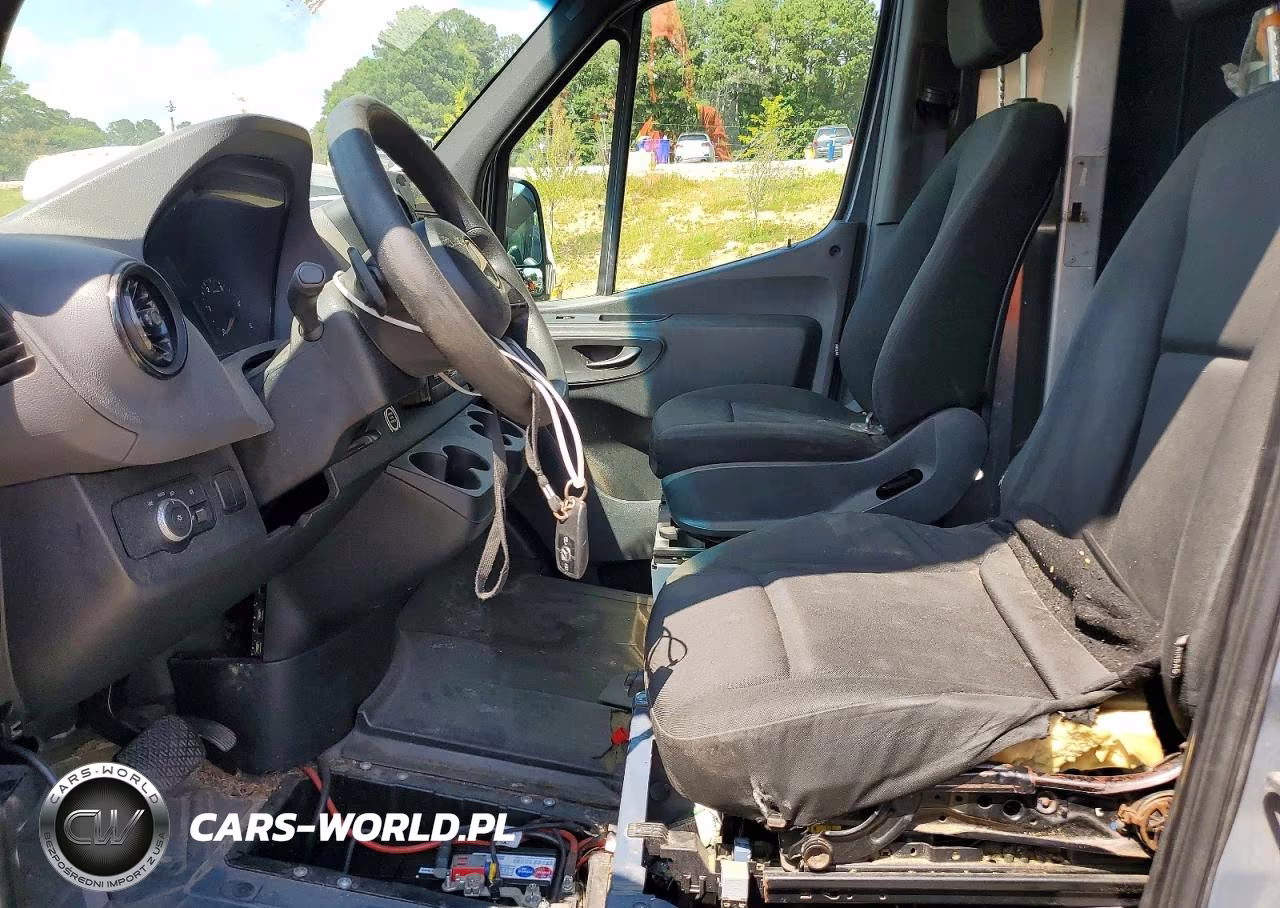 2019 Mercedes-Benz Sprinter 2500-3500 Delivery Van VIN:WD4PF1CD7KP129516 - 7