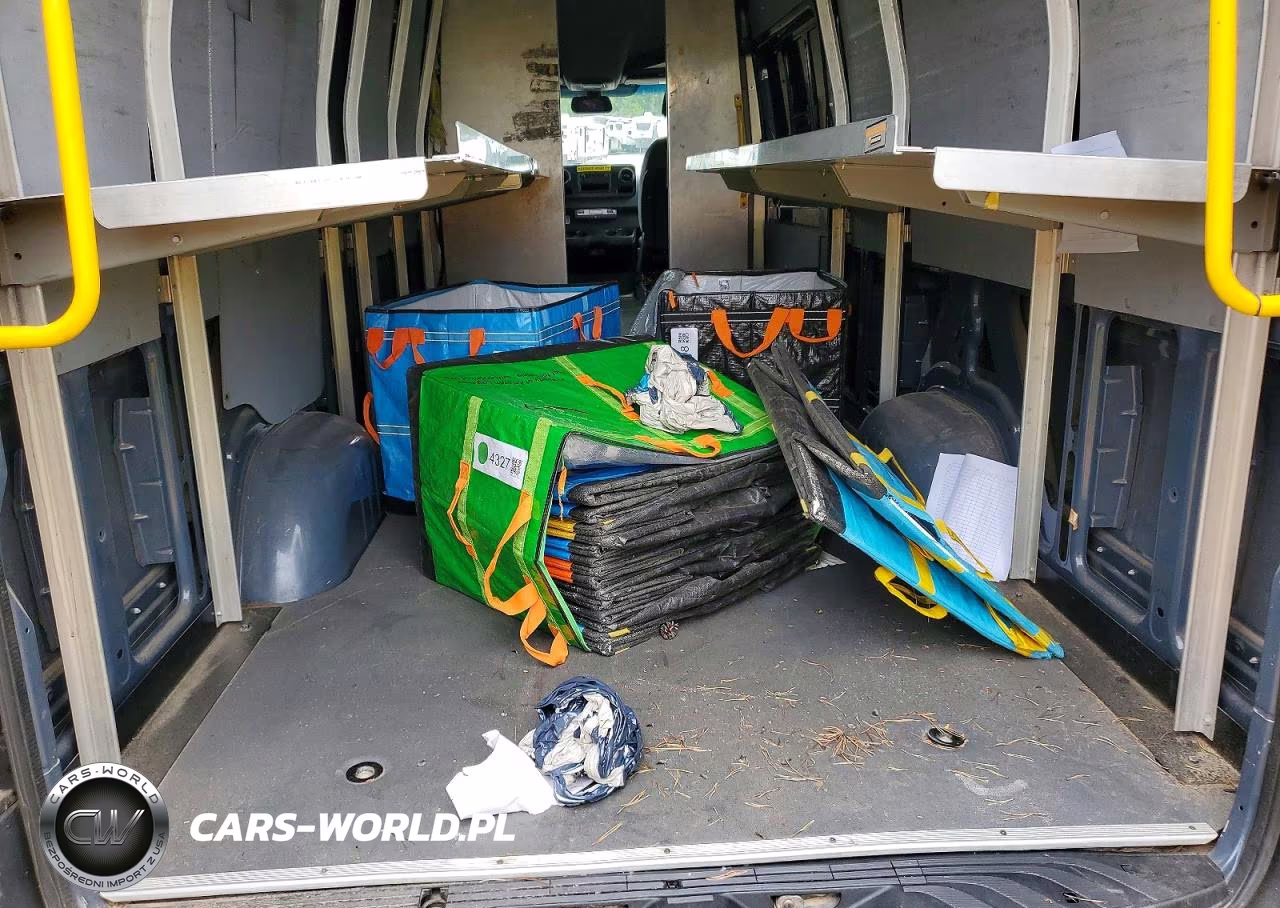 2019 Mercedes-Benz Sprinter 2500-3500 Delivery Van VIN:WD4PF1CD7KP145702 - 10