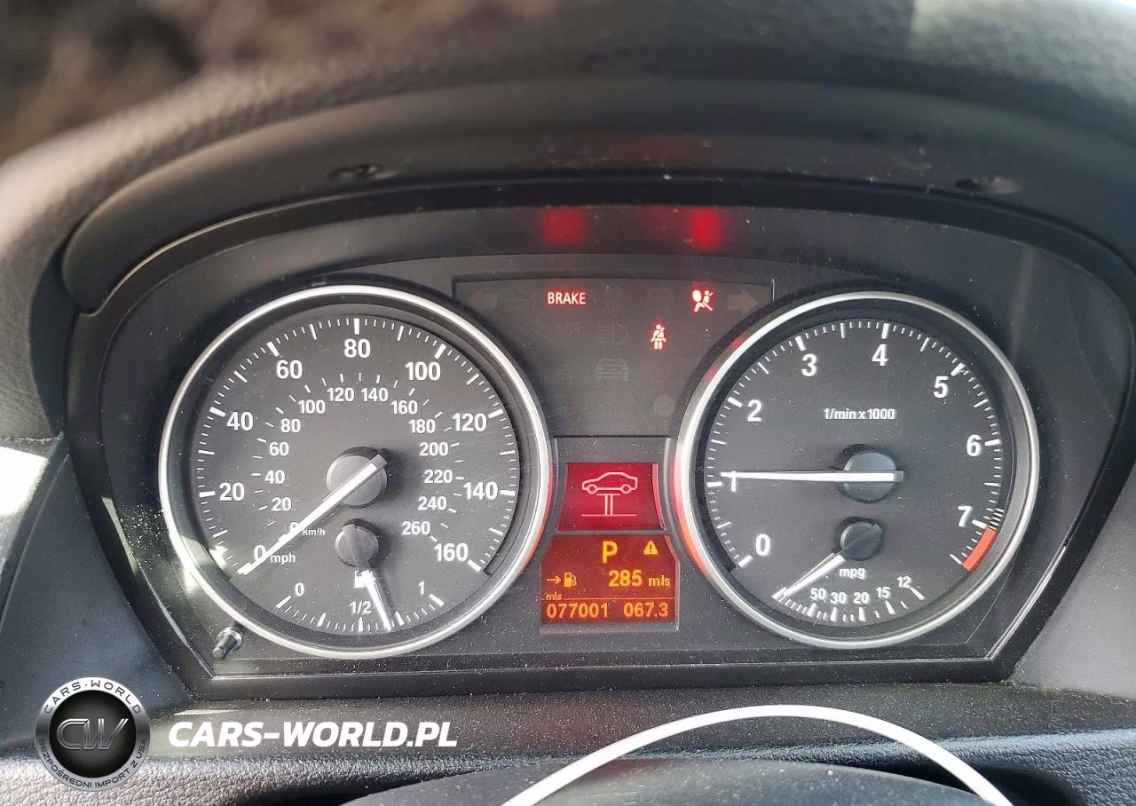2015 BMW X1 xDrive28I VIN:WBAVL1C58FVY36092 - 9