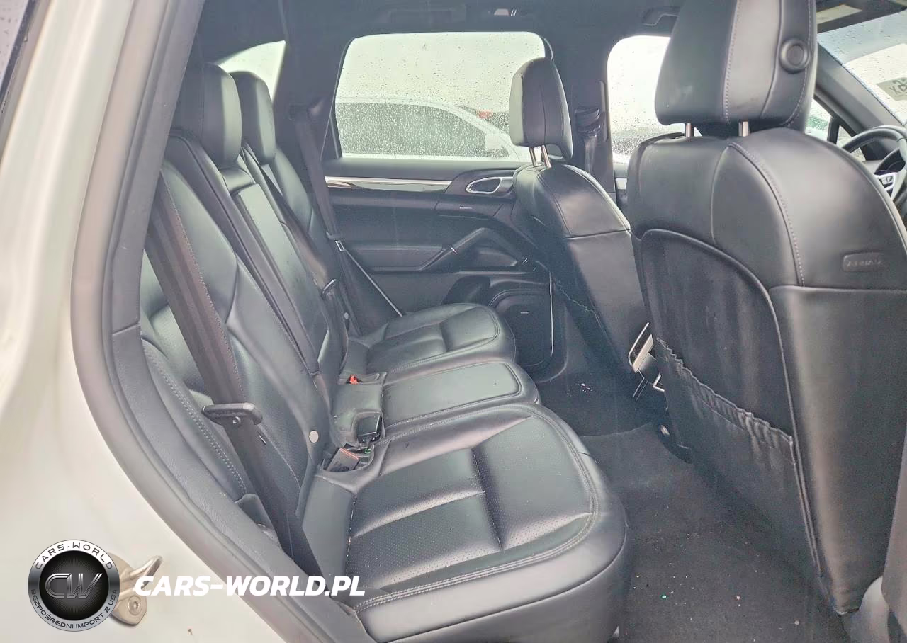 2016 Porsche Cayenne VIN:WP1AA2A24GLA05271 - 10